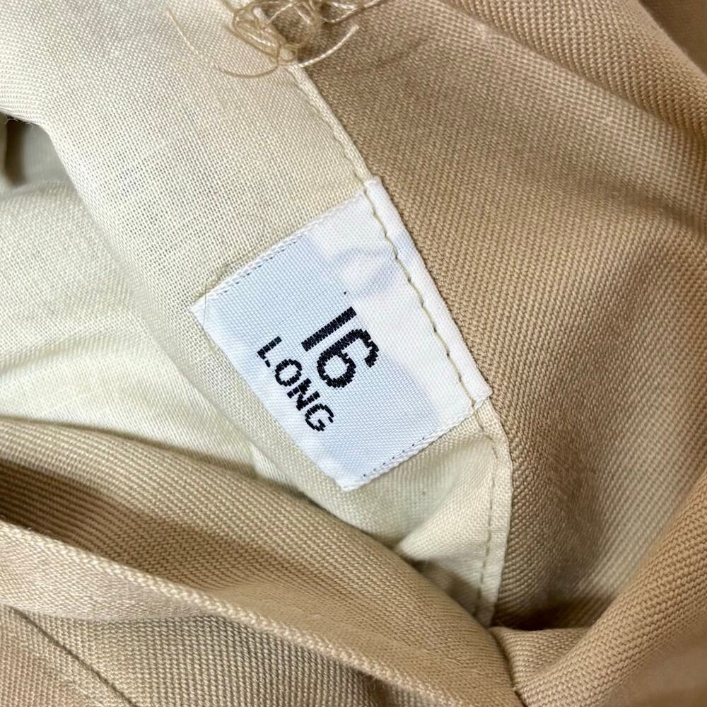 Burberry Belted Trench Coat with Plaid 100% Wool Lining & Collar in Honey - Picture 4 of 16
